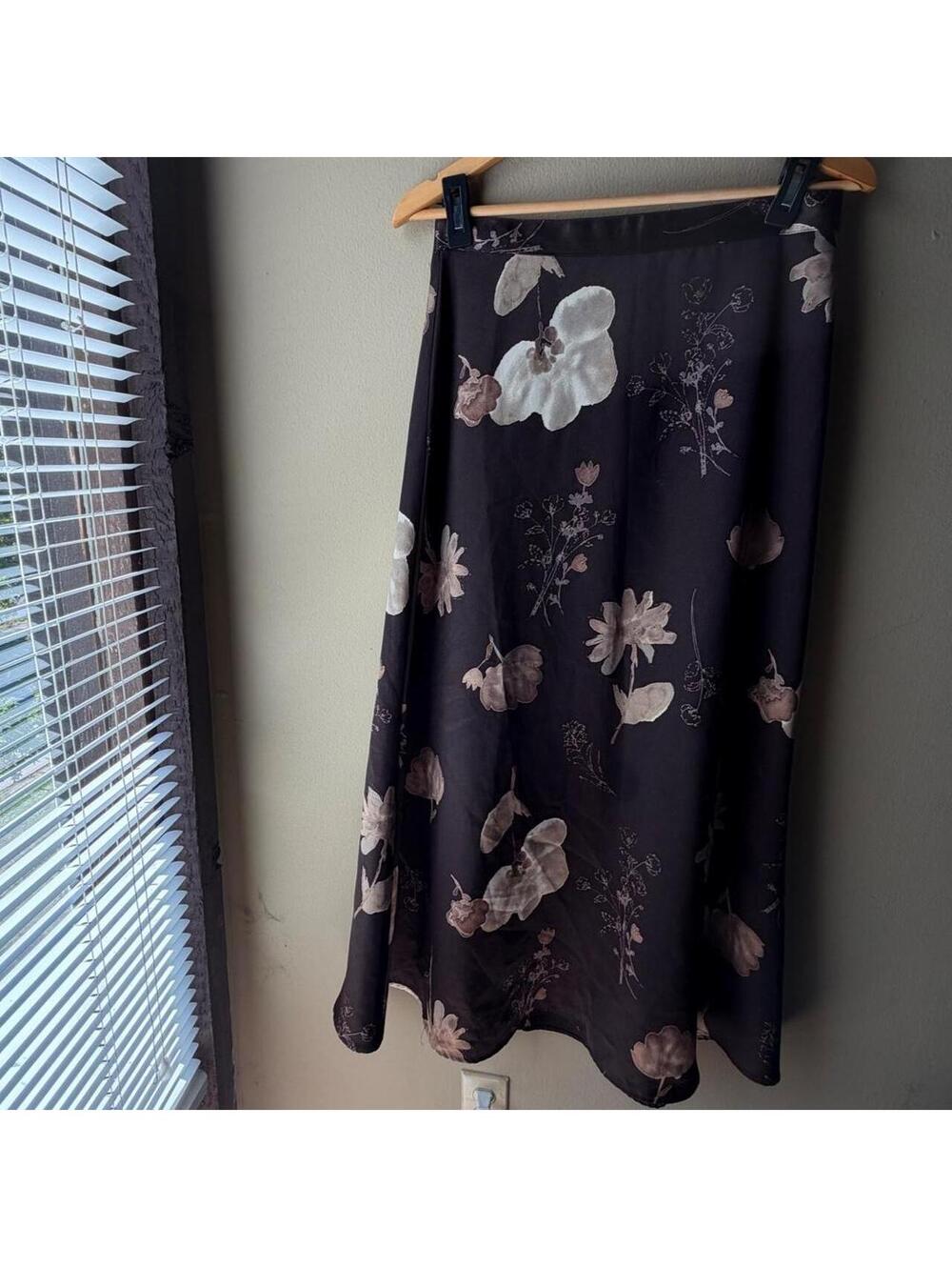 STAR C.C.C. Dark Floral Maxi Skirt 🥀